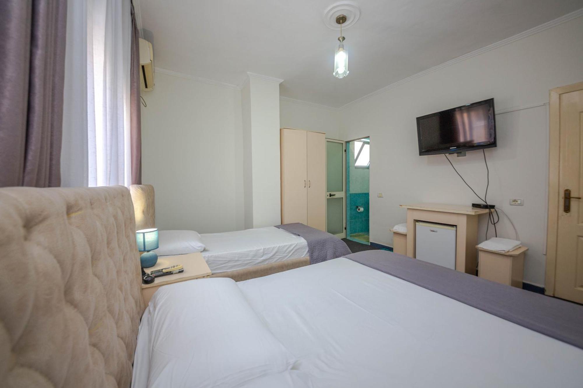 Hotel 3A Tiranë Ngoại thất bức ảnh
