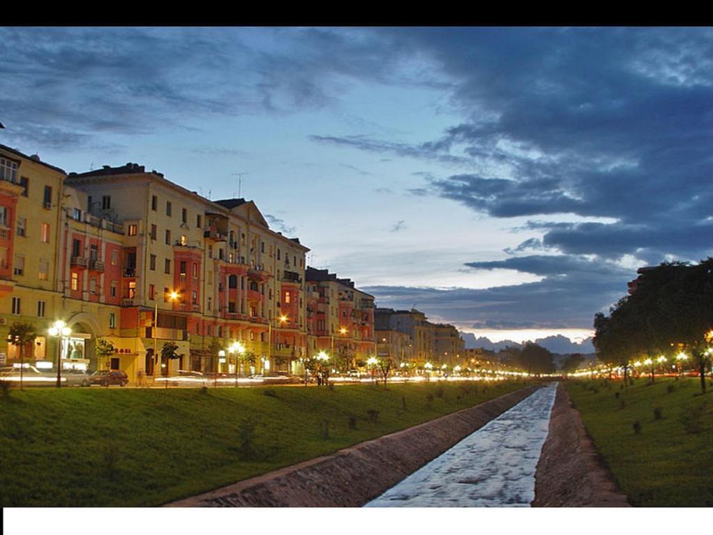 Hotel 3A Tiranë Ngoại thất bức ảnh